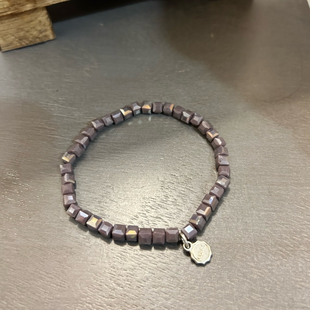 Women’s mixed jewelry lot. See previous listings for more photos of these items!